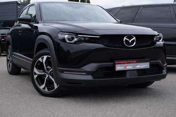 E-SKYACTIV R-EV  MAKOTO MODERN CONFIDENCE 2023
