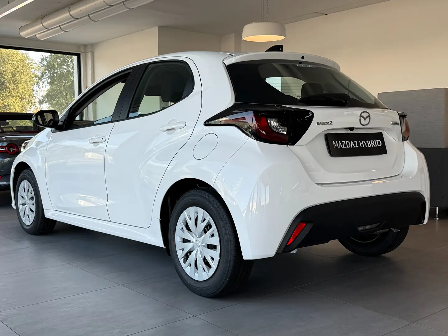 Mazda 2 2 1.5 vvt full hybrid electric Prime Line e-cvt Blanc - 2