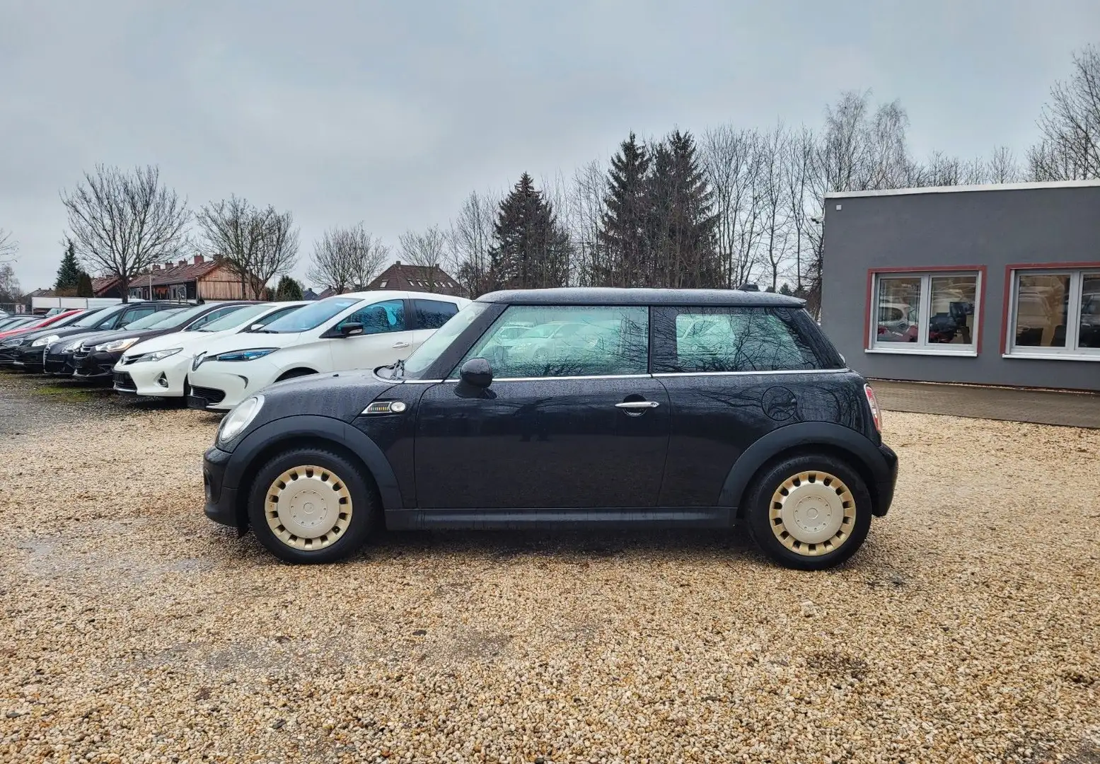MINI One BRICK LANE 1.6 Eur 6*SR+LMF*WR*Temp*Klima*HU Schwarz - 2