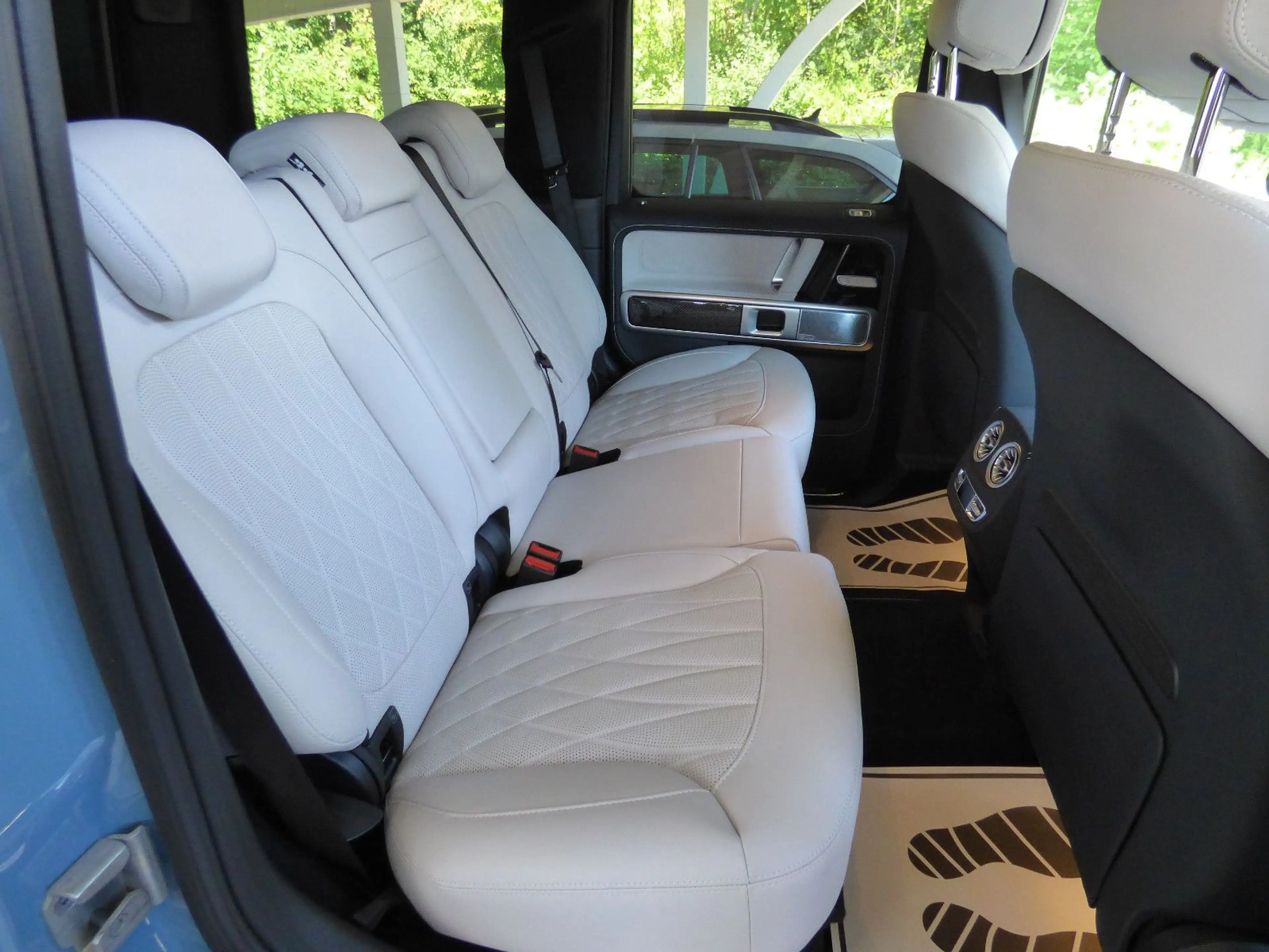 Mercedes-Benz G 63 AMG *FullCARBON*WärmePaket*Platinweiß* — photo 4
