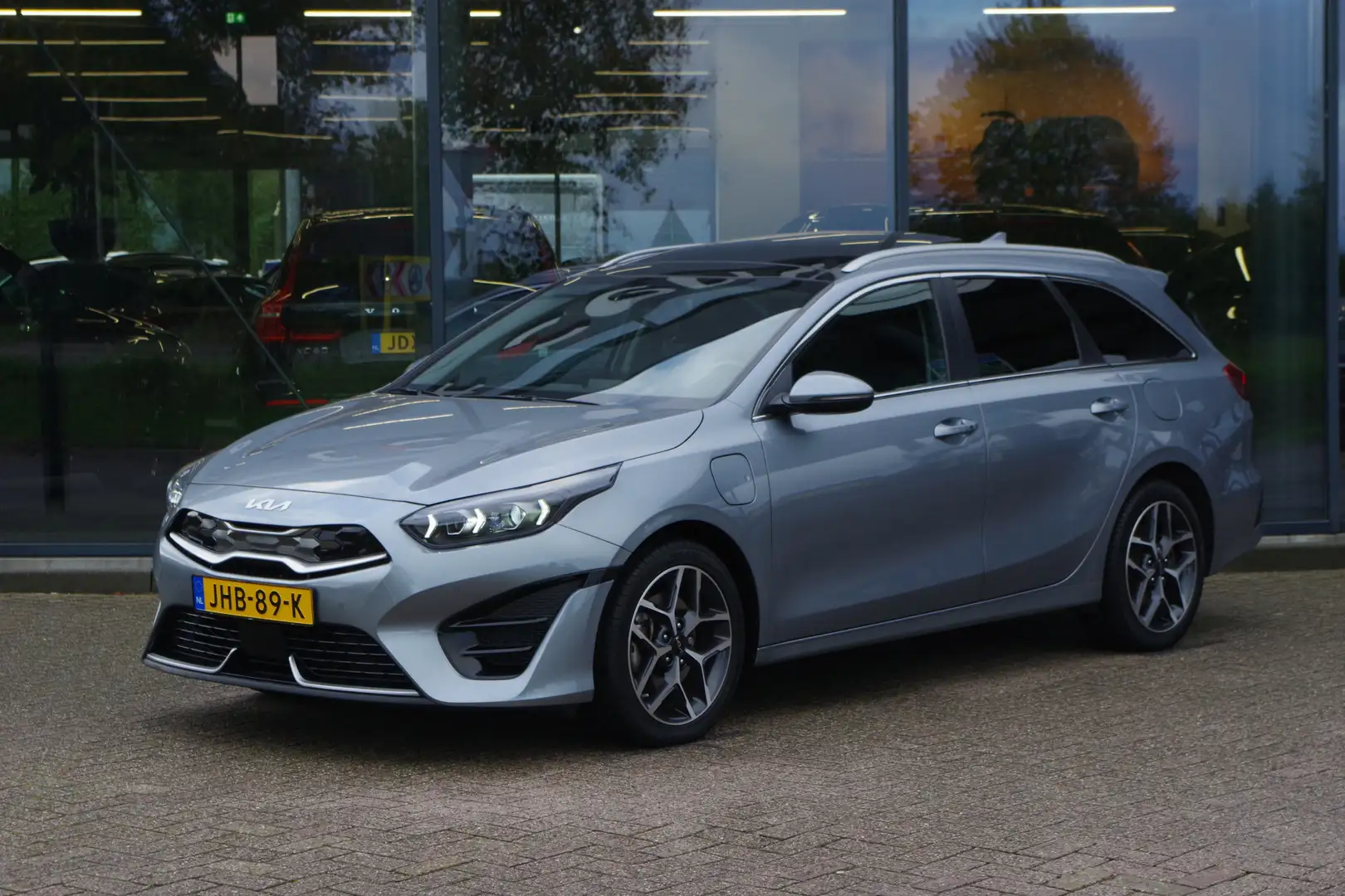 Kia Ceed SW / cee'd SW Sportswagon 1.6 GDI PHEV ExecutiveLine 140 PK, Pan Grau - 1