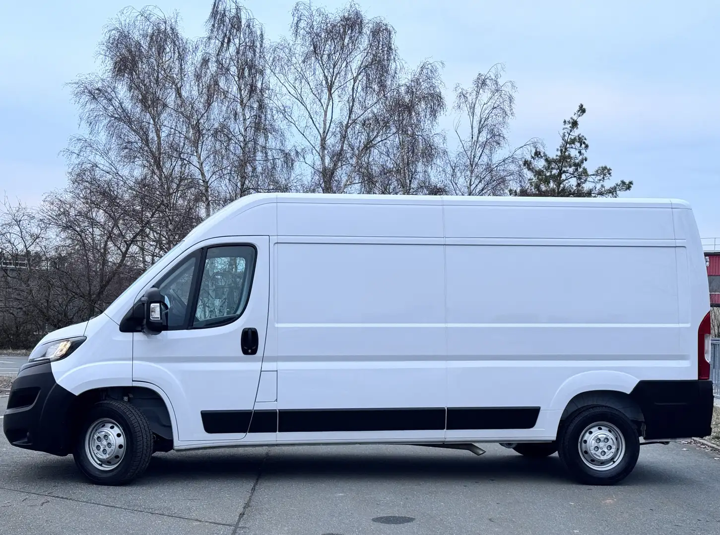 Peugeot Boxer 333 L3H2 BlueHDi 140 S&S*KAM*KLIMA*NAVI* Weiß - 2