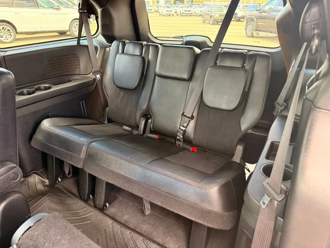 Dodge Grand Caravan снимка Dodge Grand Caravan
