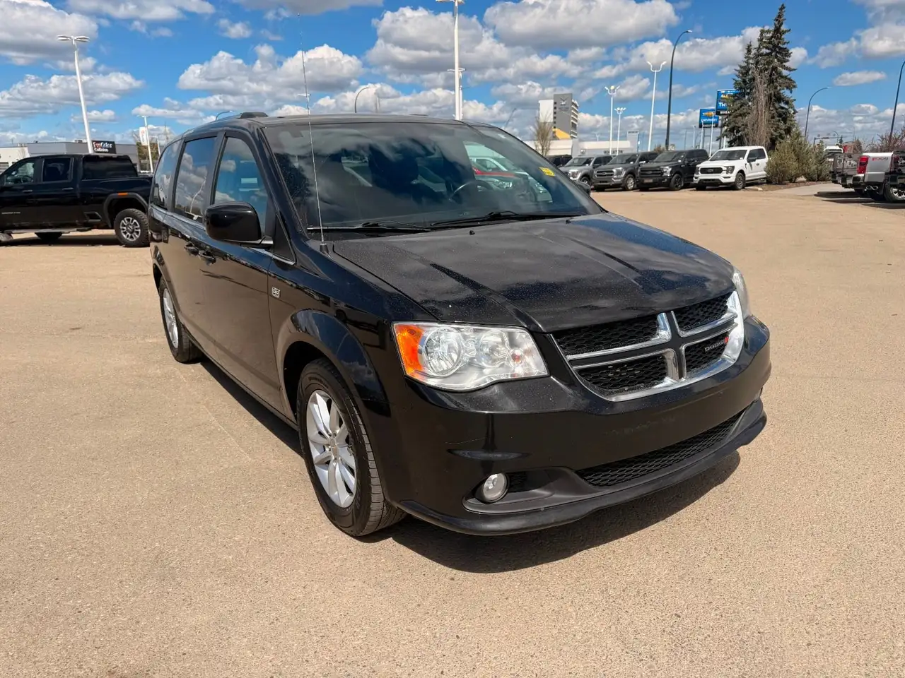 Dodge Grand Caravan снимка Dodge Grand Caravan
