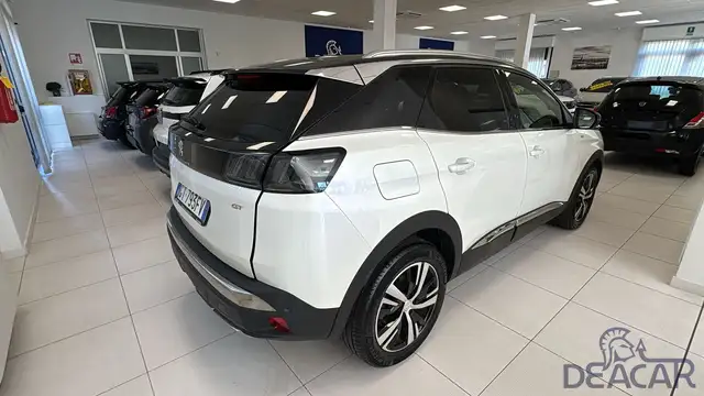 Peugeot 3008 view 8