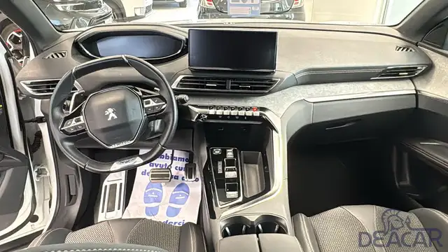 Peugeot 3008 view 13