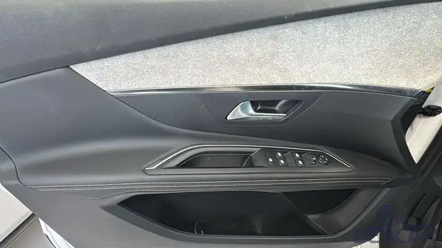 Peugeot 3008 view 15