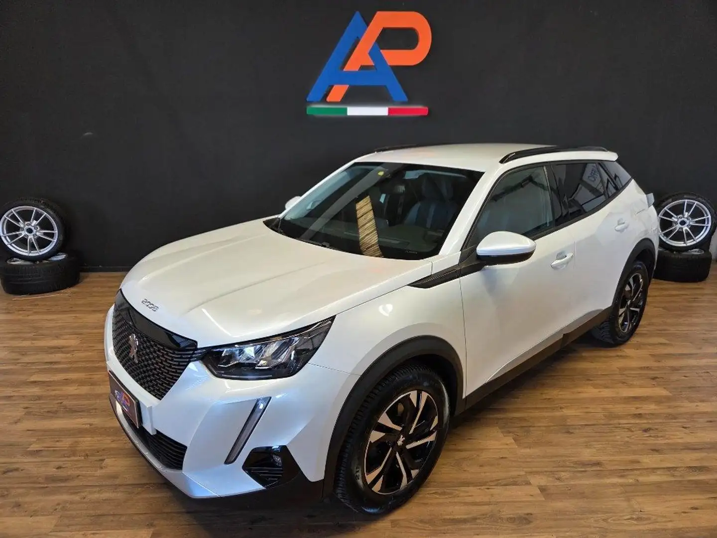 Peugeot 2008 BlueHDi 130 S&S EAT8 Allure Bianco - 2