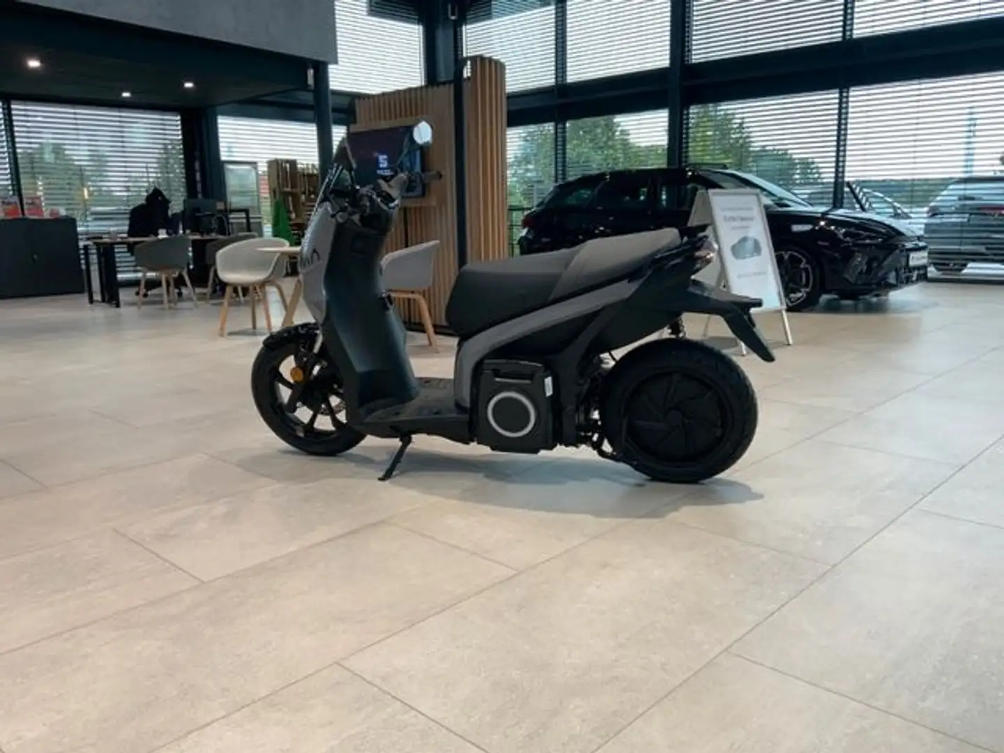 SEAT MO eScooter 50 4kW (5 PS) Barcelona Grey Gris - 2