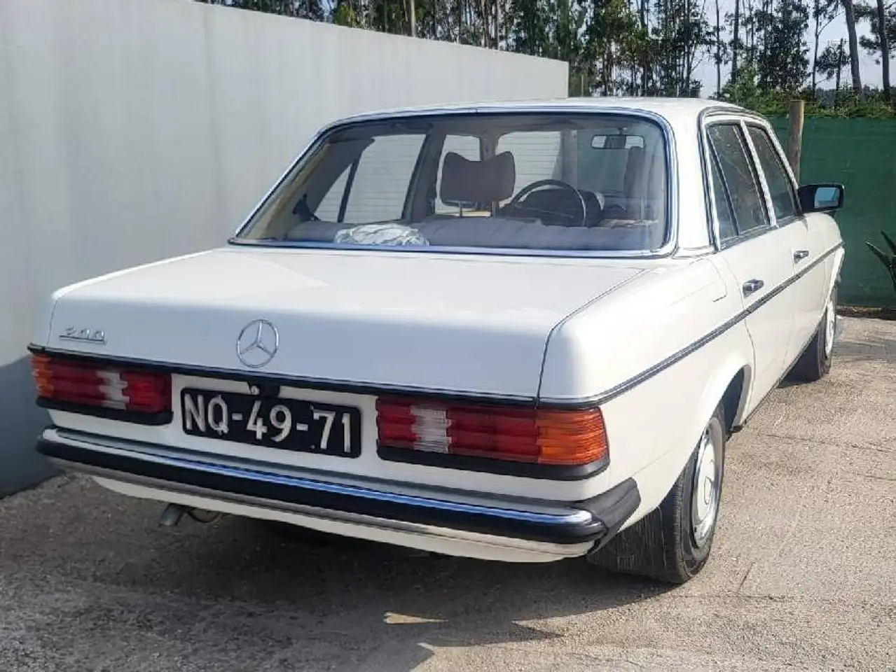 Mercedes-Benz 200 W 123, foto 4
