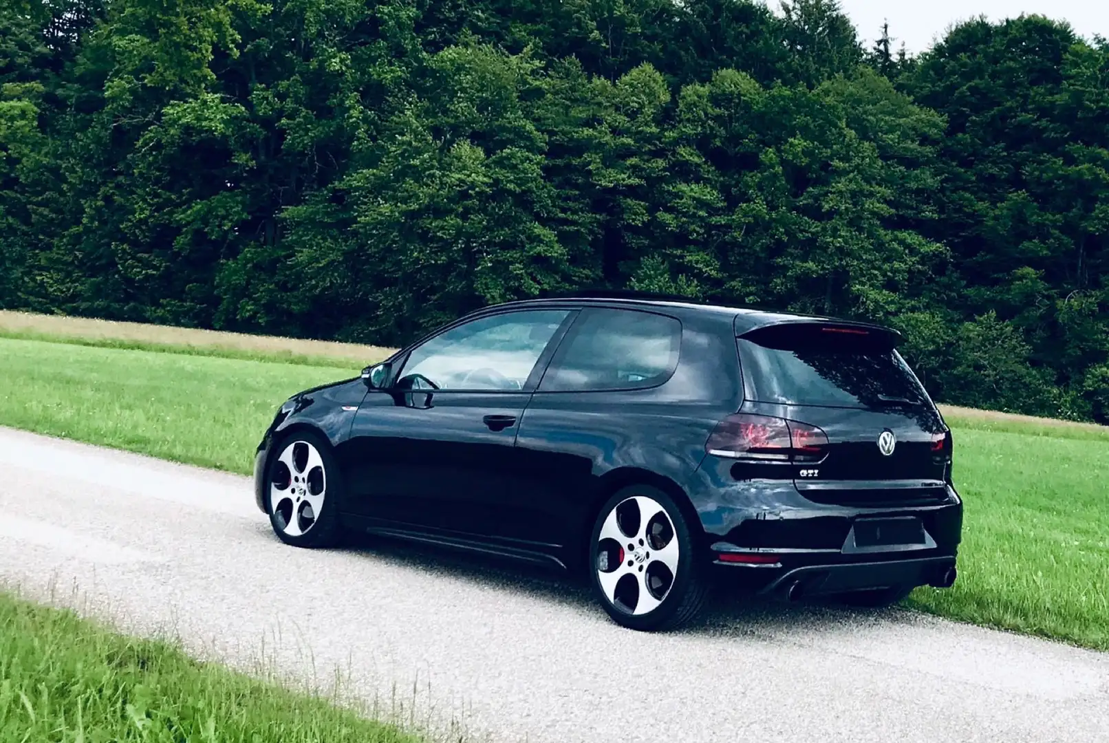 Volkswagen Golf GTI 2,0 Schwarz - 1