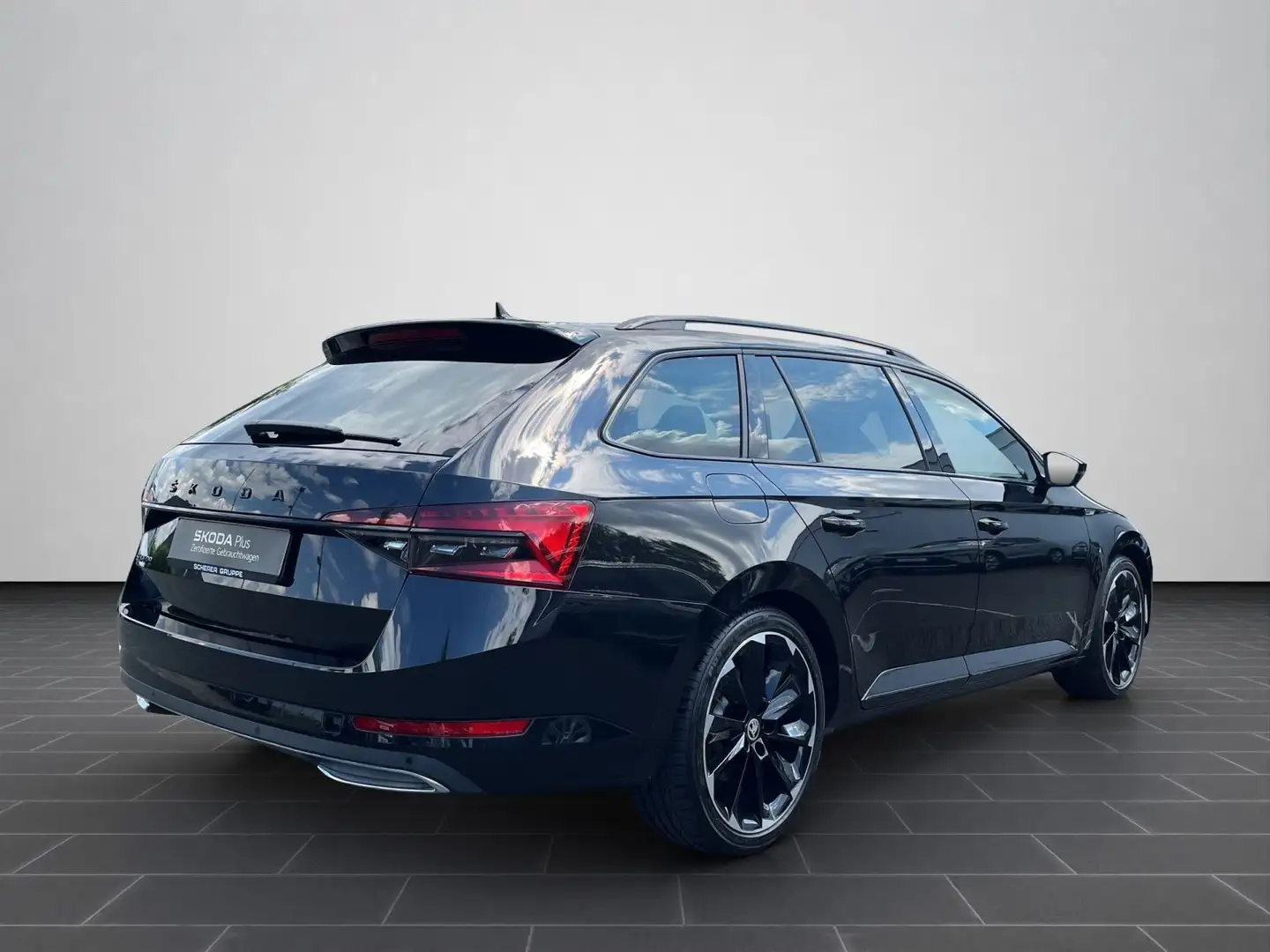 Skoda Superb Combi Sportline 1,5 TSI DSG NAVI MATRIX-L Schwarz - 2