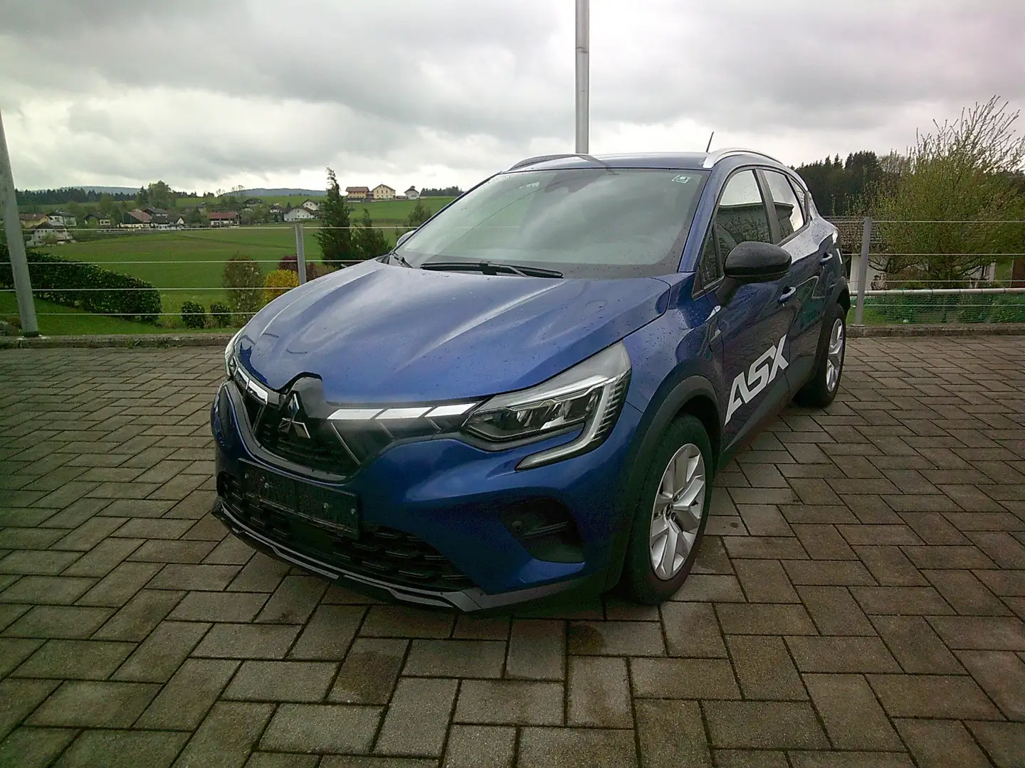 Mitsubishi ASX 1,0 MPI-T Inform Blau - 1