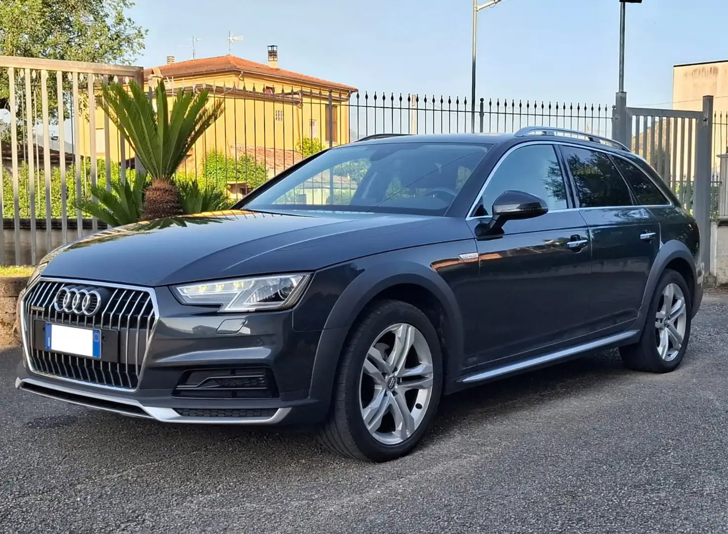 Audi A4 allroad 2.0 TDI Quattro Business Evolution Grigio - 1
