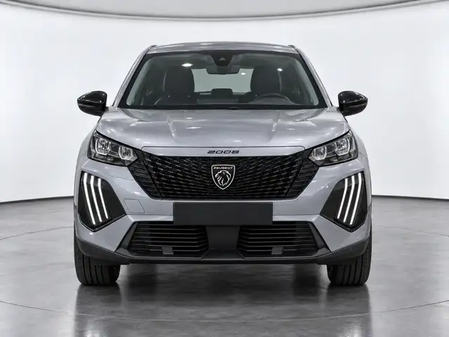Peugeot 2008 view 2