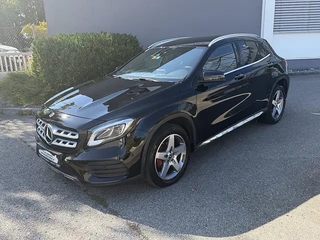 Mercedes-Benz GLA 200 d