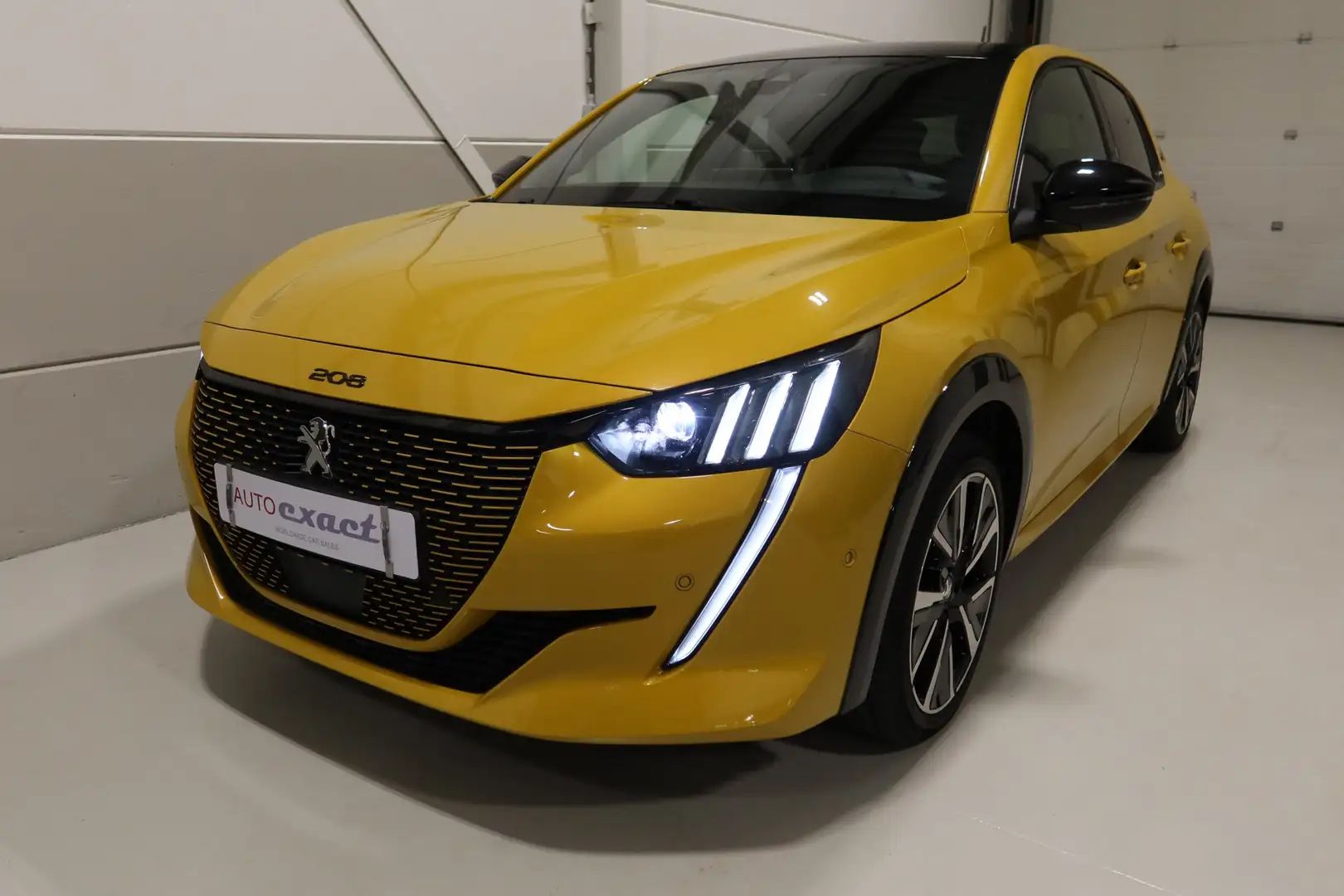 Peugeot e-208 EV GT 350 50 kWh GT-LINE Jaune - 1
