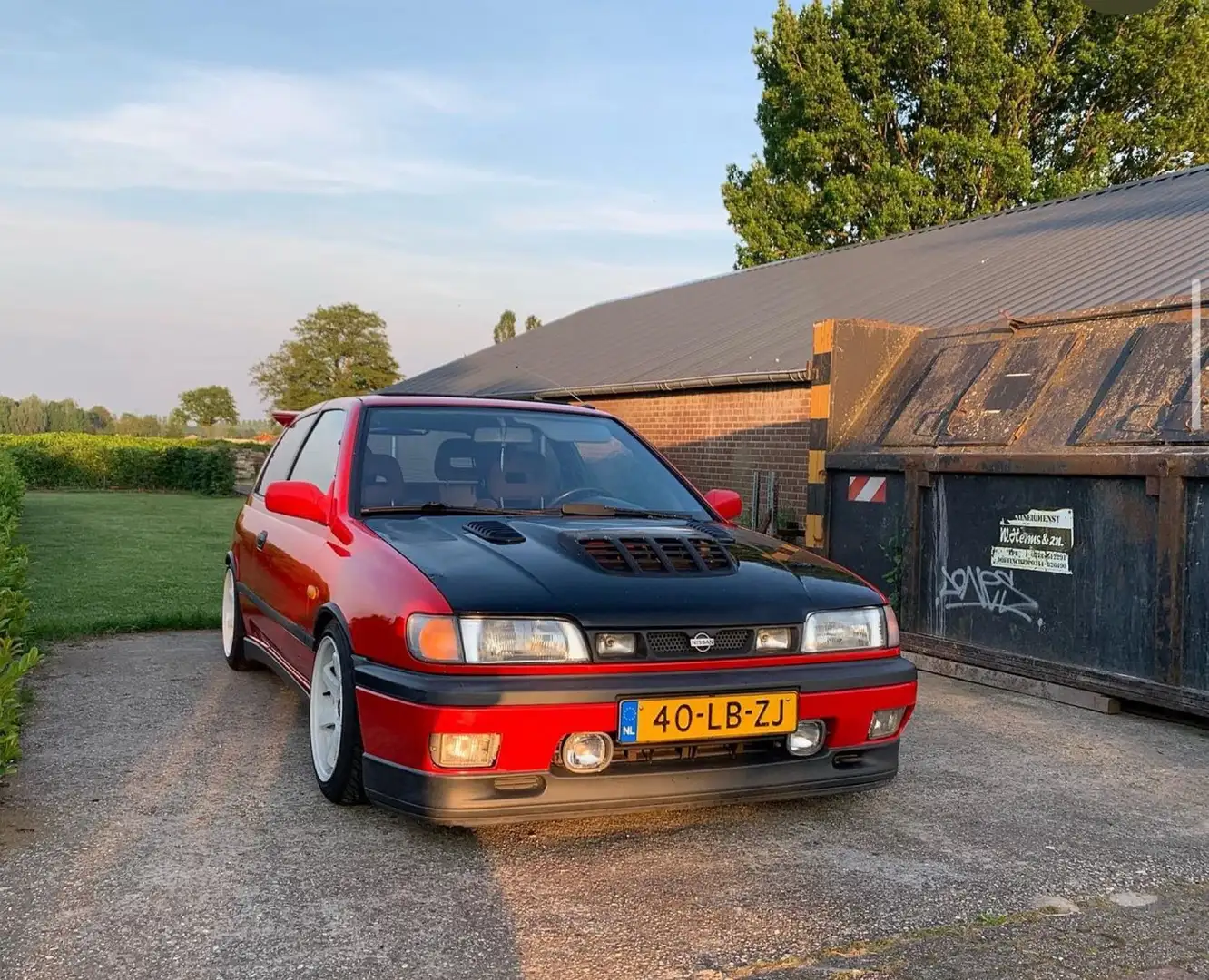 Nissan Sunny N14 GTI 2.0 Red - 1