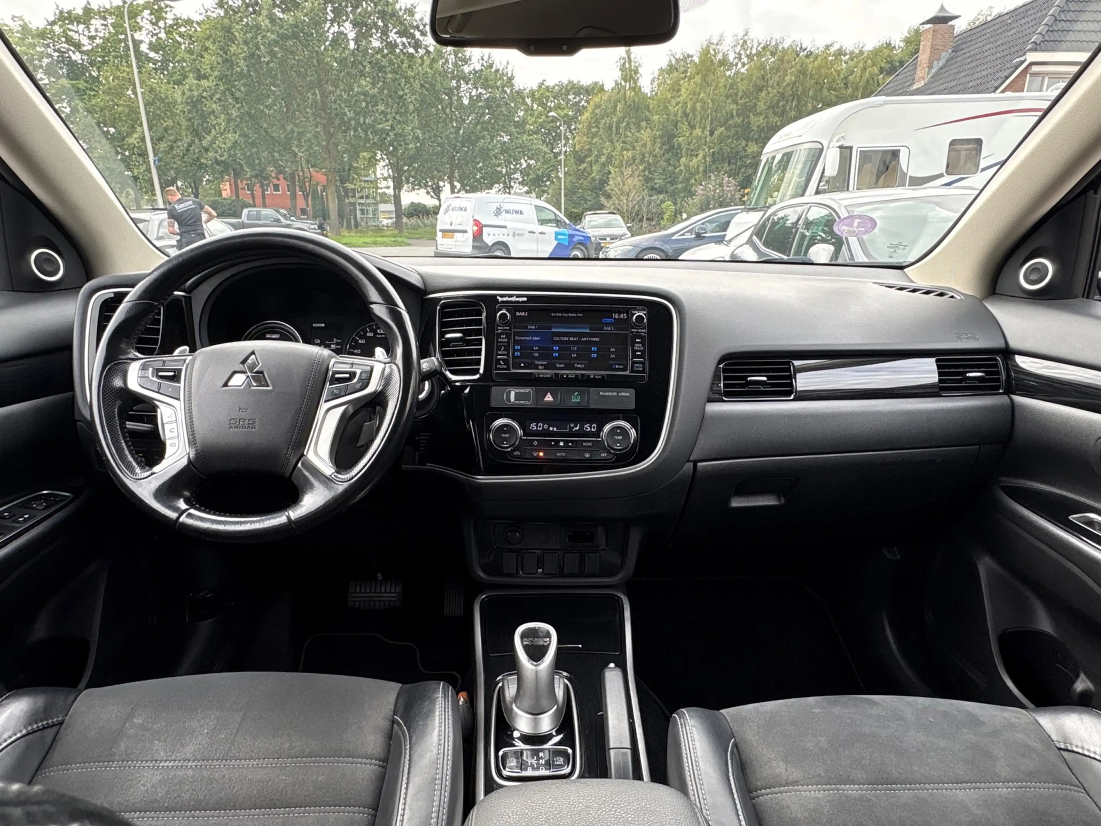 Mitsubishi Outlander 2.0 PHEV Executive Edition — photo 3