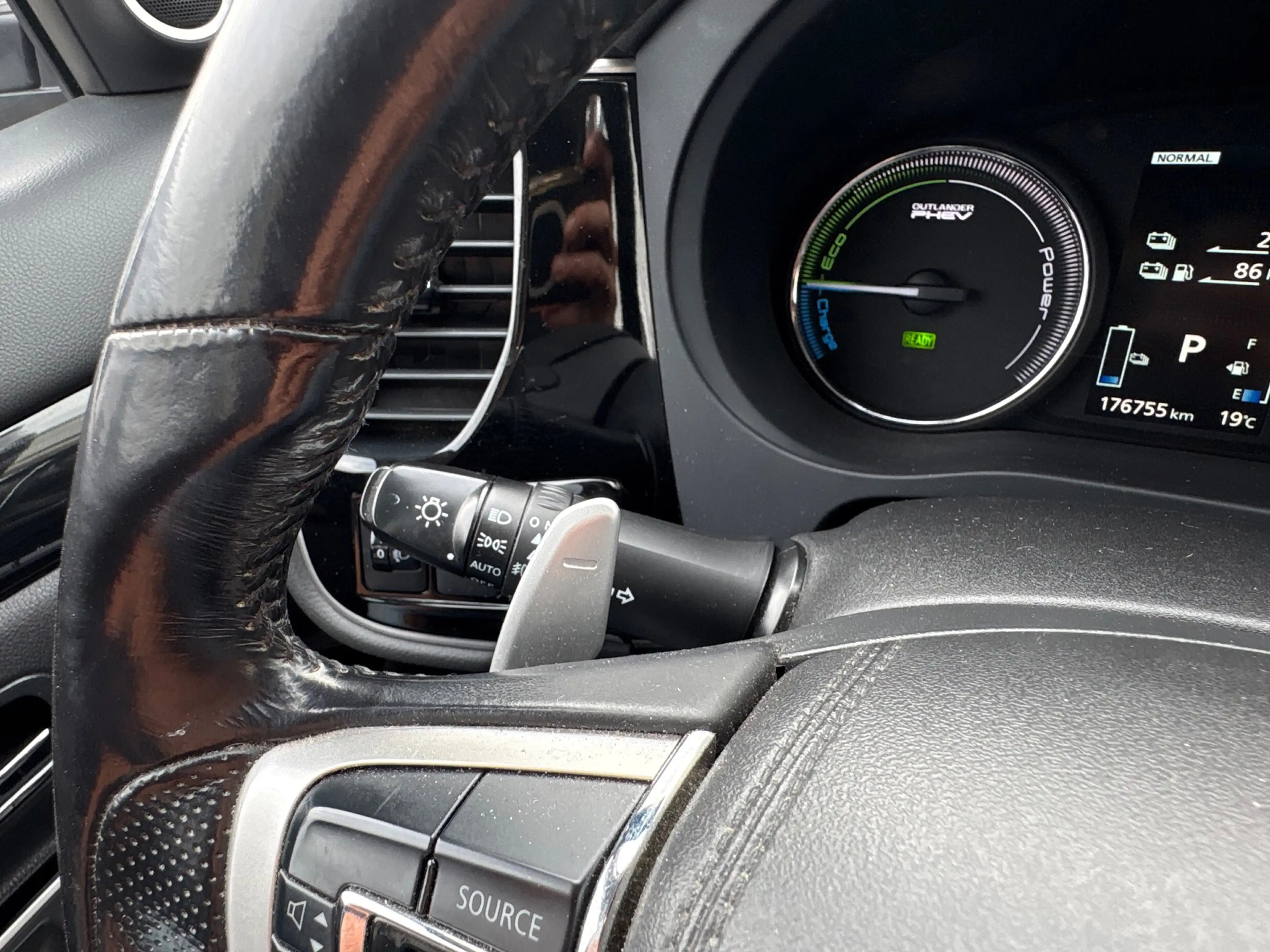 Mitsubishi Outlander 2.0 PHEV Executive Edition — photo 29