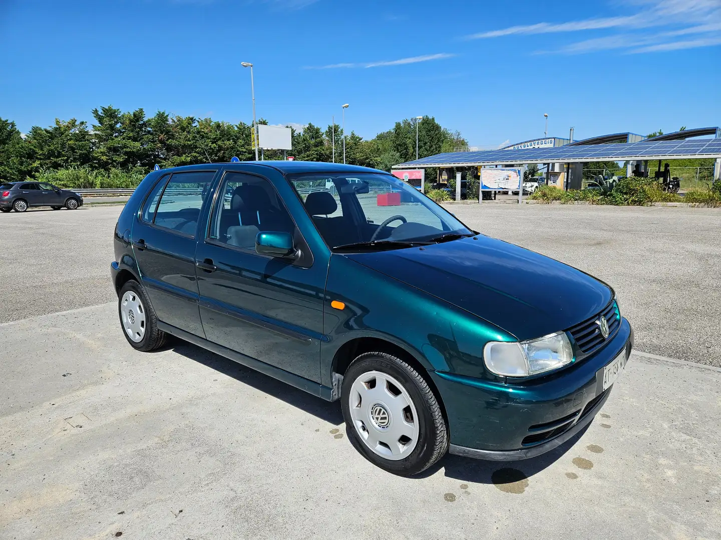 Volkswagen Polo Polo III 1994 5p 1.0 X 50cv Зелений - 1