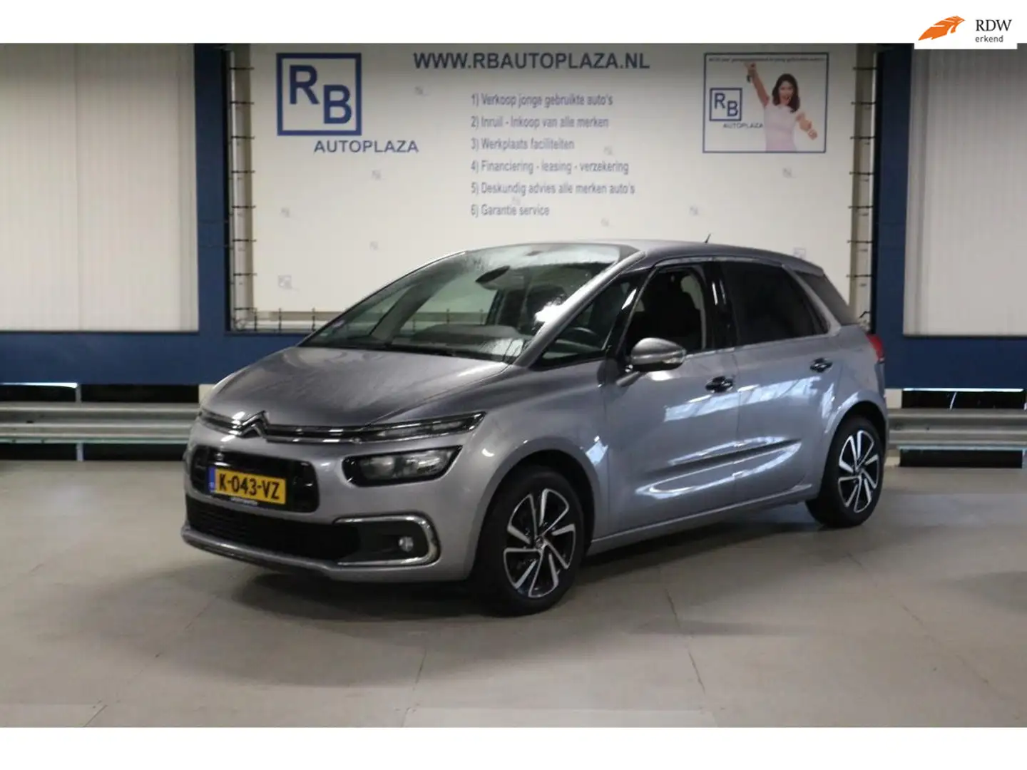 Citroen C4 Picasso 1.2 PureTech Shine AUTOMAAT / 12 MAANDEN GARANTIE Grijs - 1