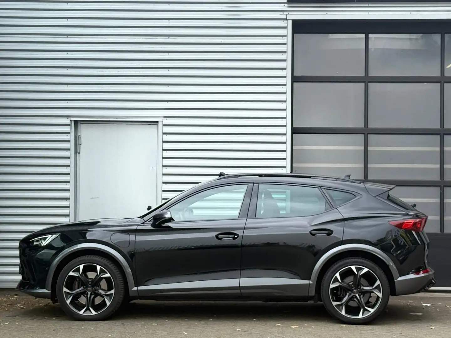 CUPRA Formentor 1.4 e-Hybrid VZ Copper Edition|Pano|Memory|360 Cam Schwarz - 2