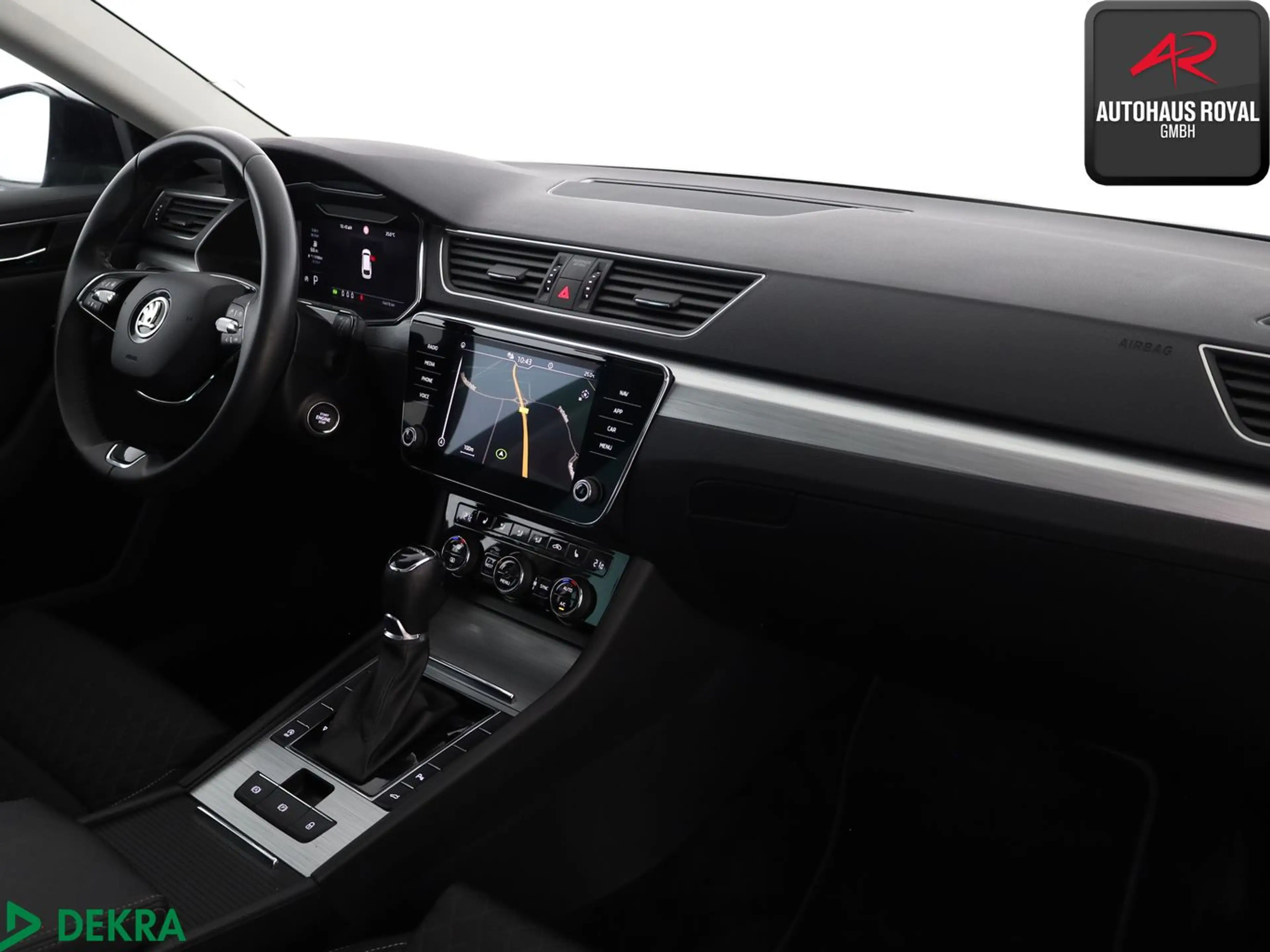 Skoda Superb Combi 2.0 TDI PANO,KEYLESS,ACC,KAMERA — photo 10