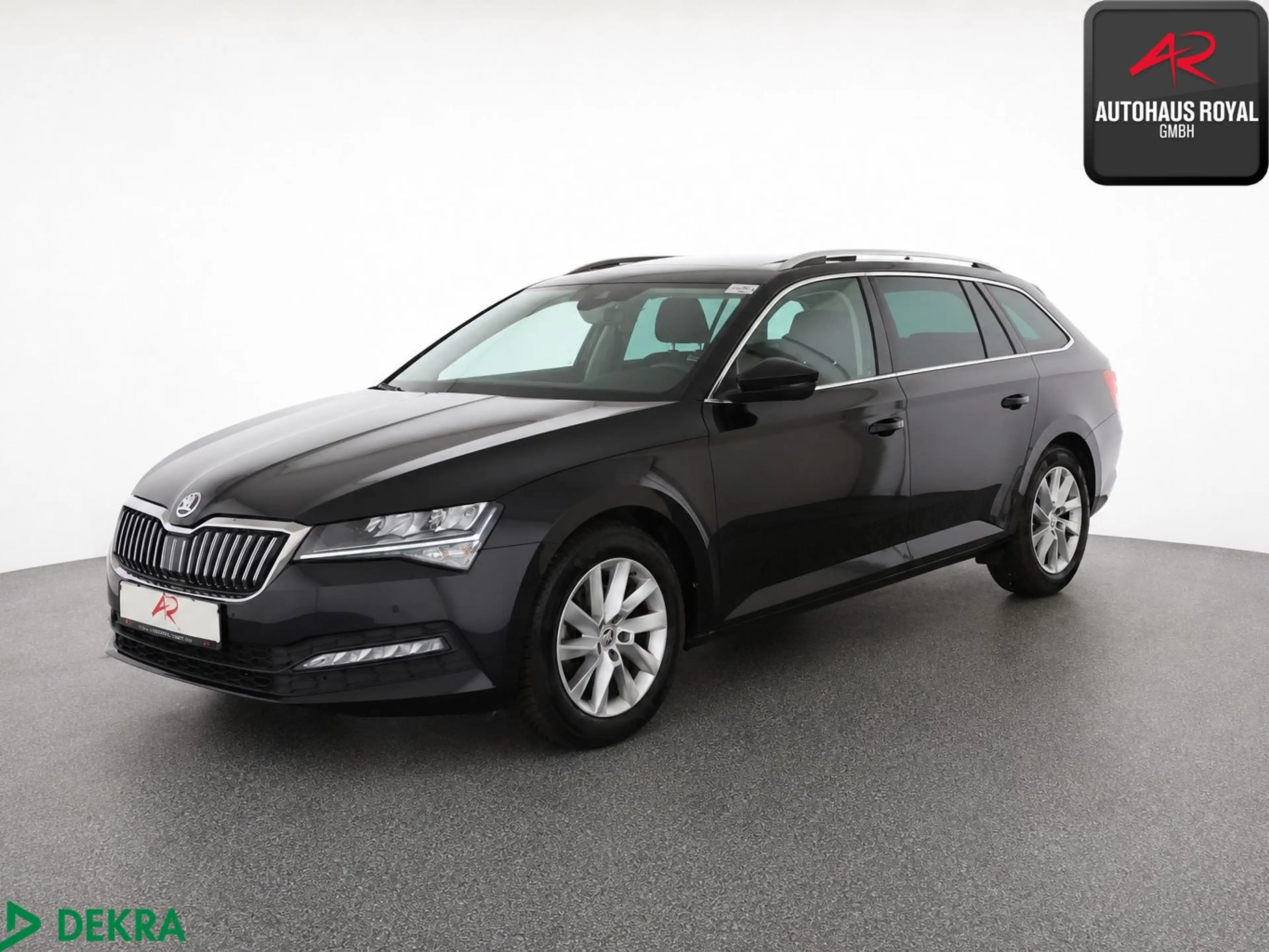 Skoda Superb Combi 2.0 TDI PANO,KEYLESS,ACC,KAMERA