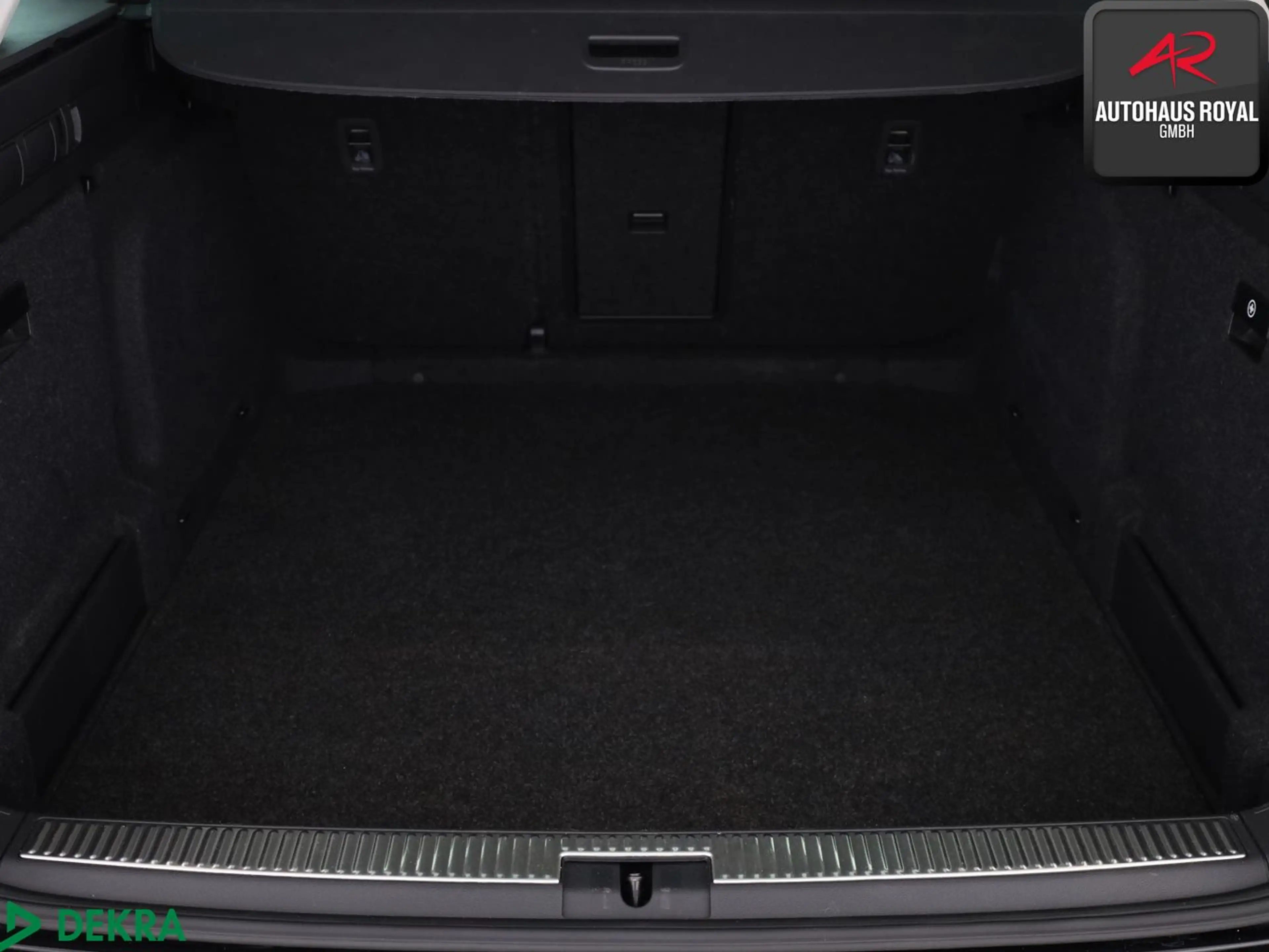 Skoda Superb Combi 2.0 TDI PANO,KEYLESS,ACC,KAMERA — photo 13