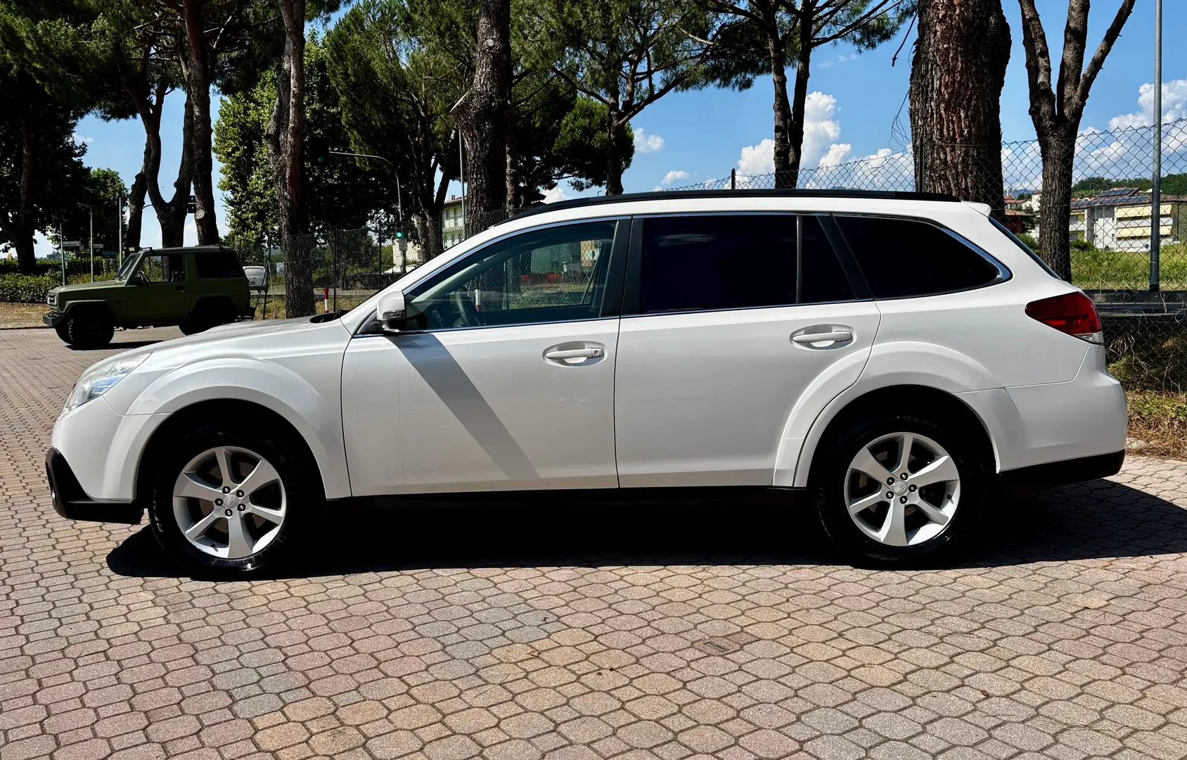 Subaru OUTBACK Legacy V 2009 SW SW 2.0d S Dynamic 6mt Bianco - 2