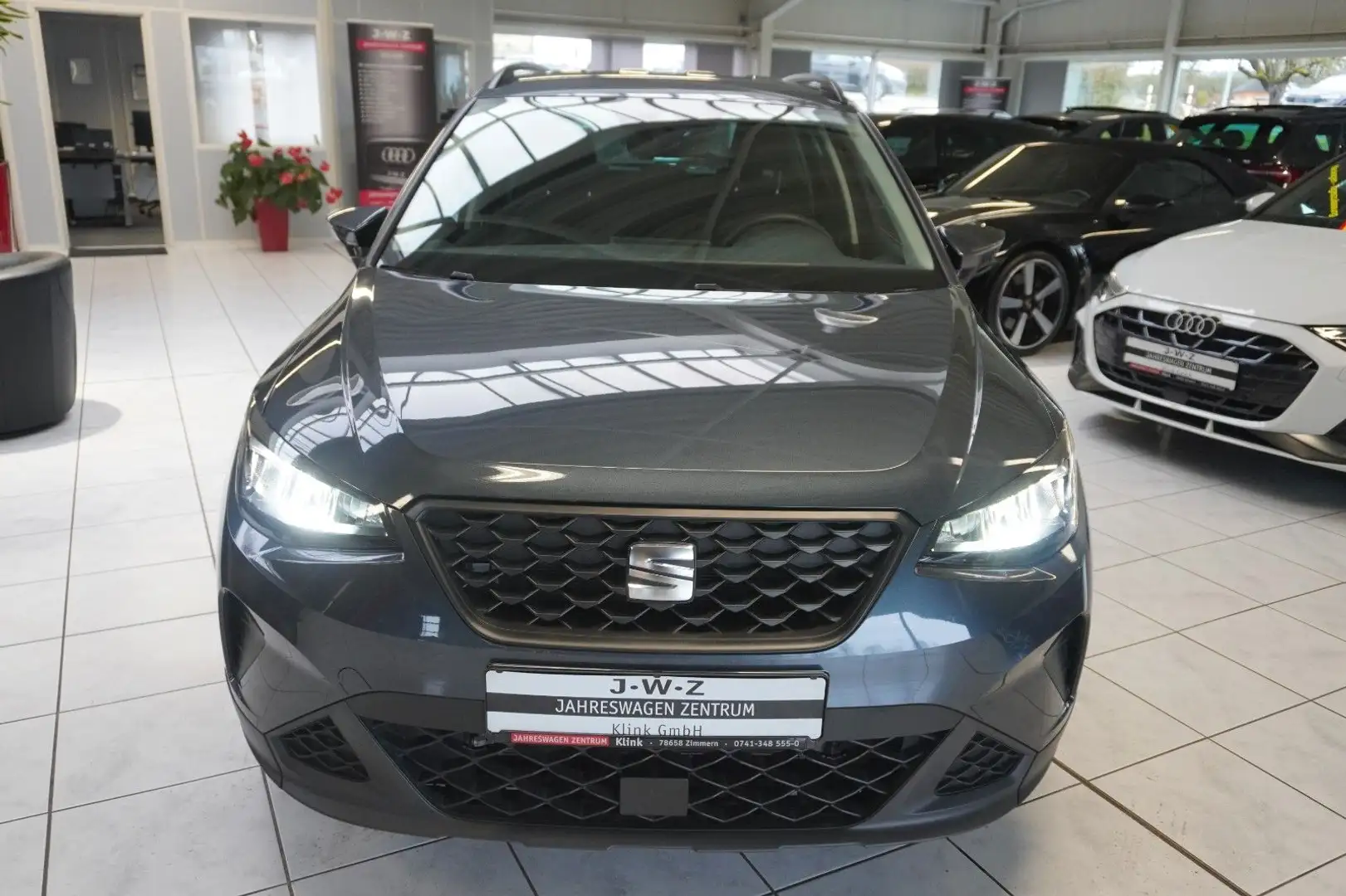 SEAT Arona Move 1.0 TSI*LED*KLIMATRONIK*SITZHEIZUNG* Grau - 2