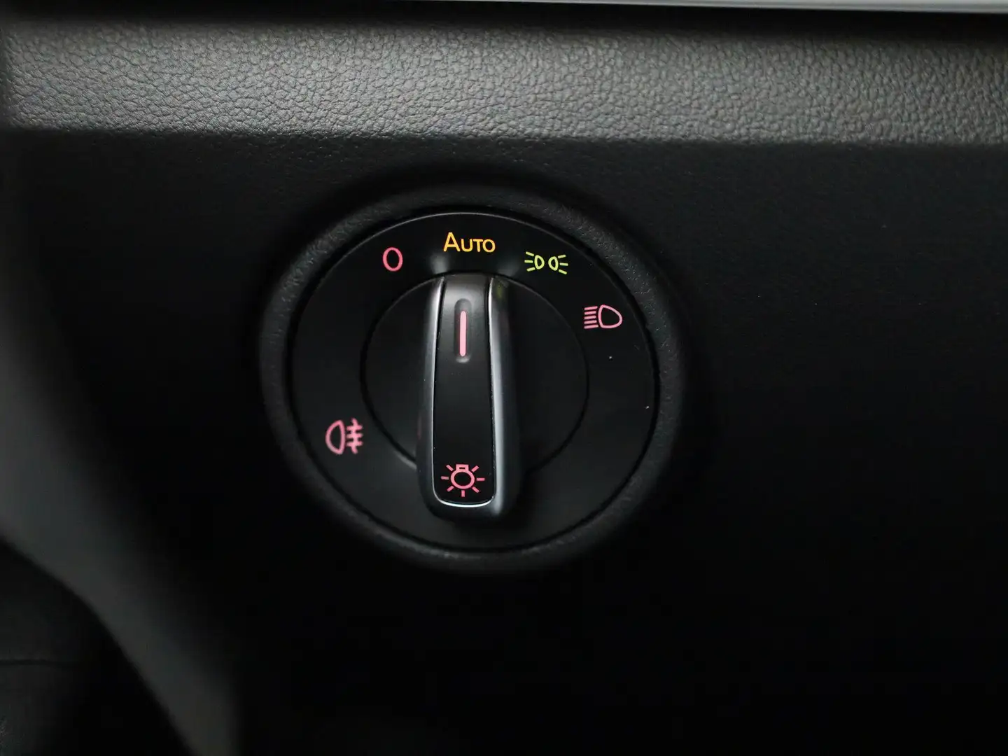 SEAT Mii Electric electric Plus | STOELVERWARMING | VOORRUI Wit - 2