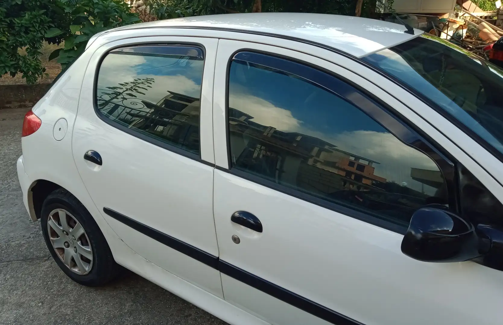 Peugeot 206 206 Plus + 5p 1.1 Bianco - 2