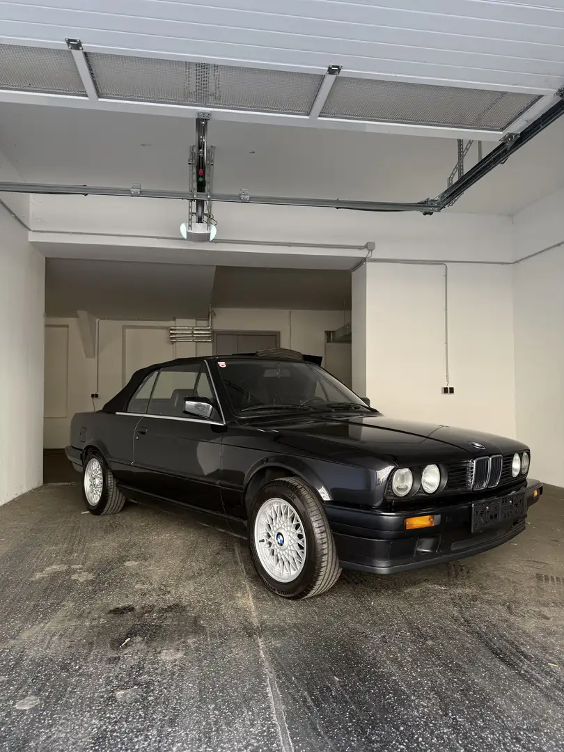 BMW 320 E30 - 1