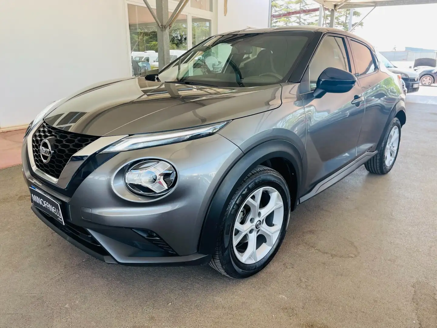 Nissan Juke Juke 1.0 DIG-T 114 CV Tekna Gris - 2