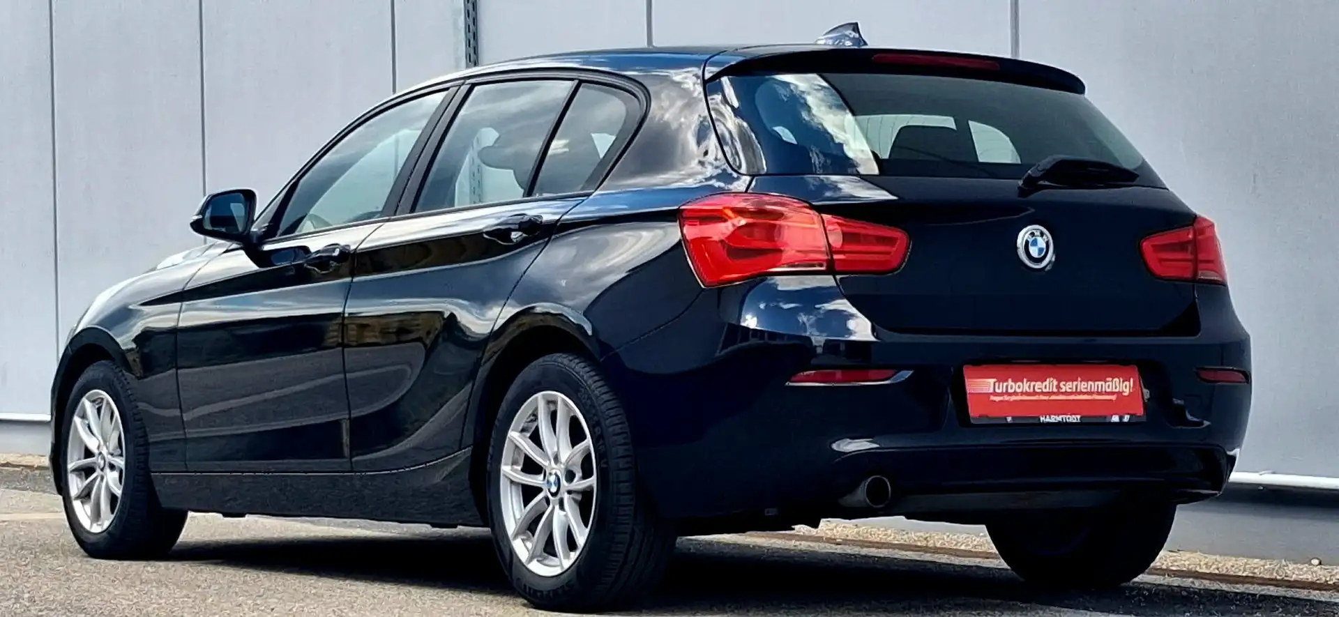 BMW 116 116i Pickerl 8/2027+4 Schwarz - 2