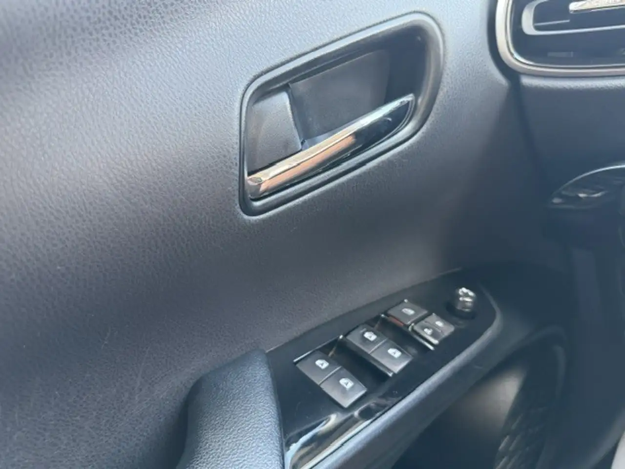 Toyota Prius Prime fotografie Toyota Prius Prime