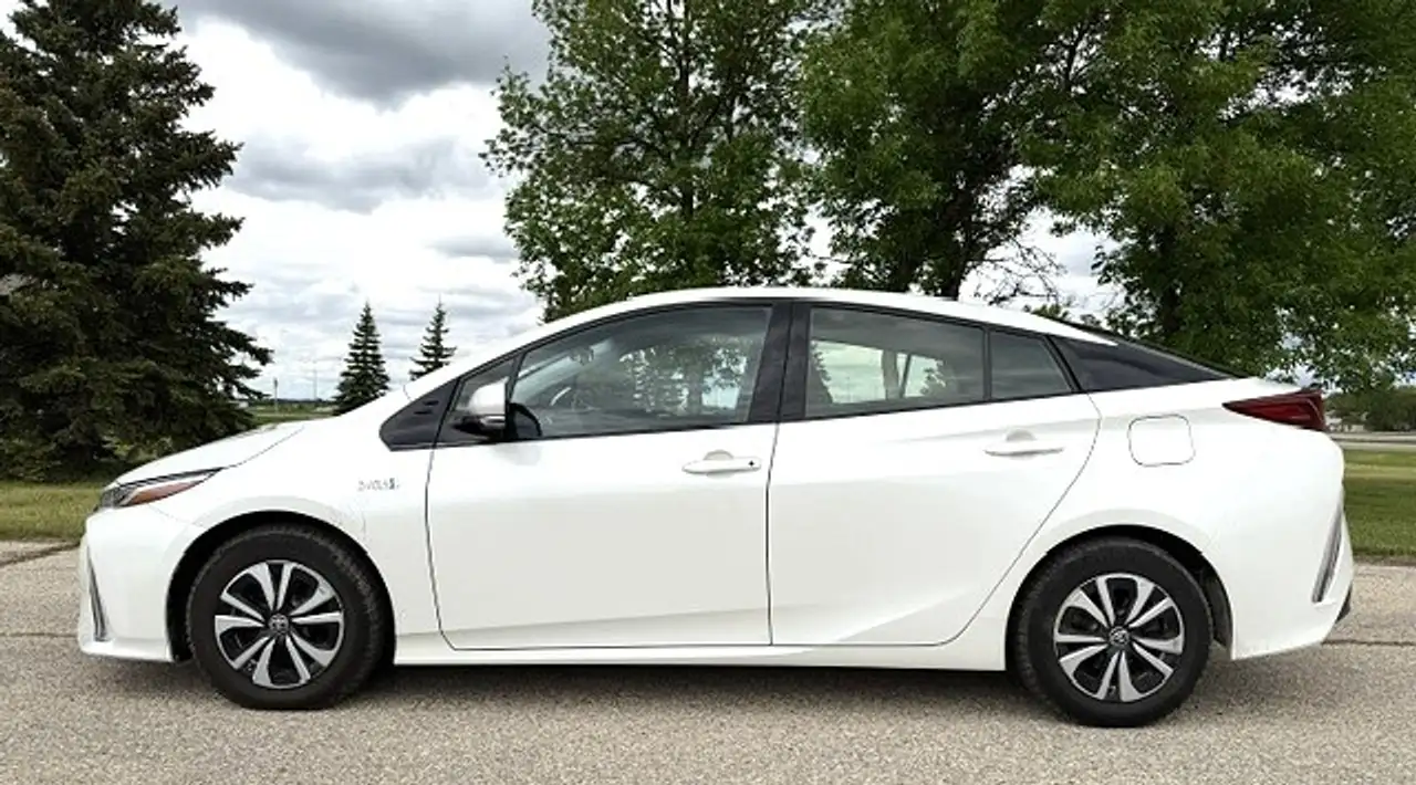Toyota Prius Prime fotografie Toyota Prius Prime