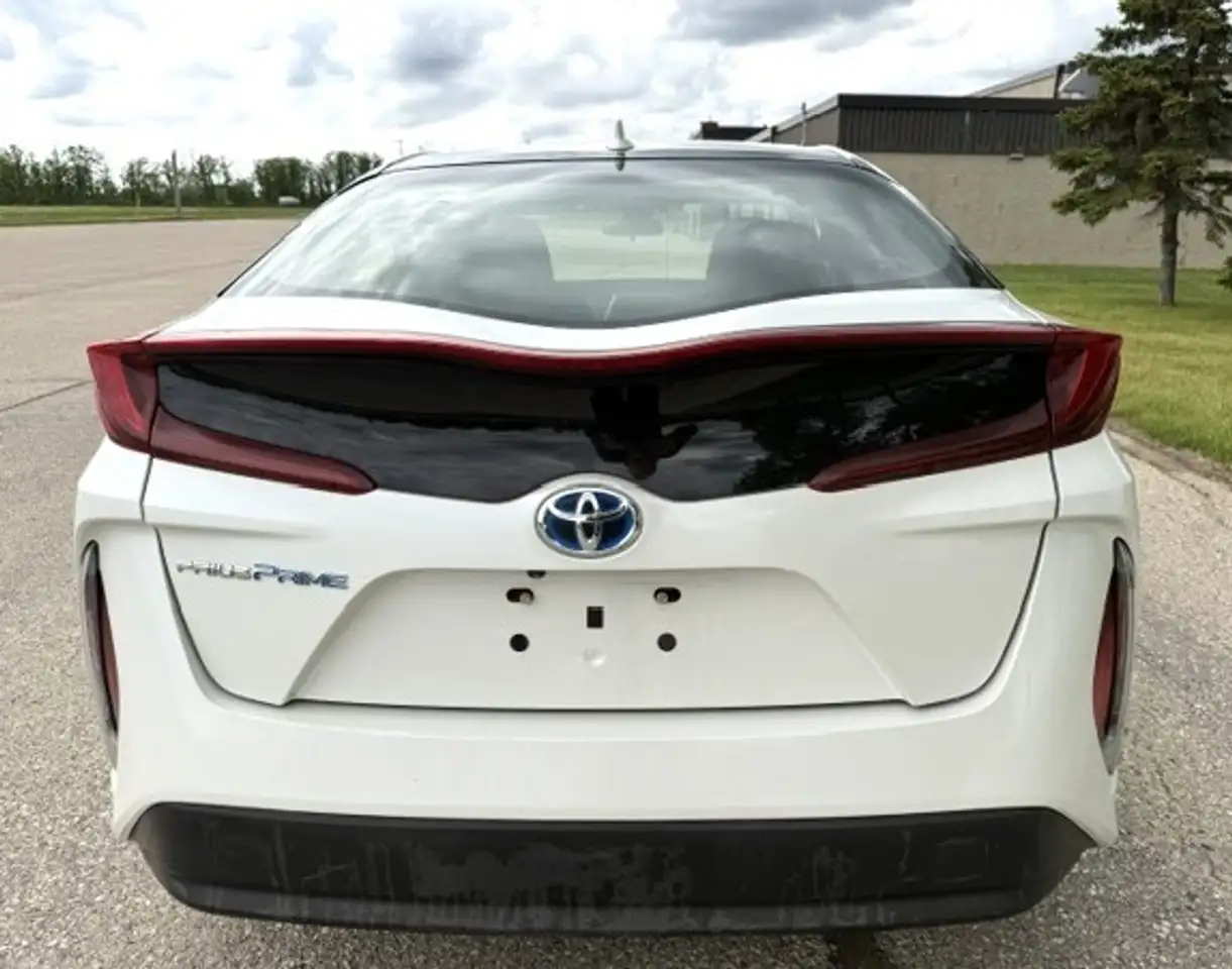 Toyota Prius Prime fotografie Toyota Prius Prime