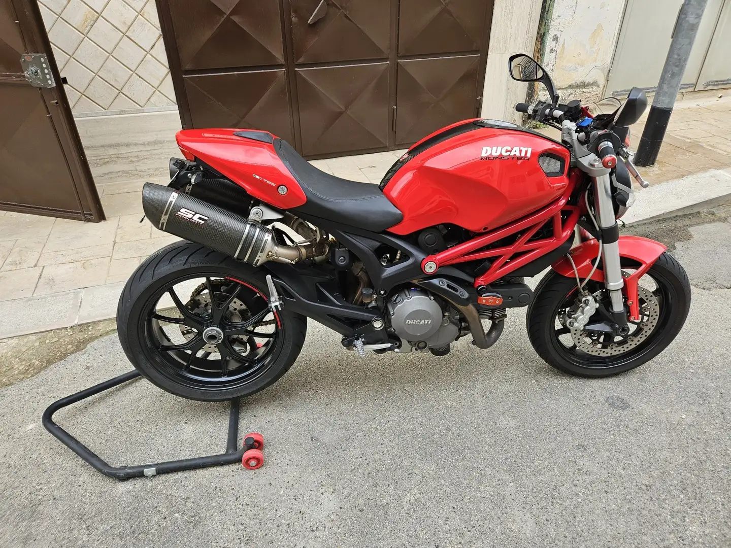 Ducati Monster 796 Ducati Monster 796 Rouge - 2