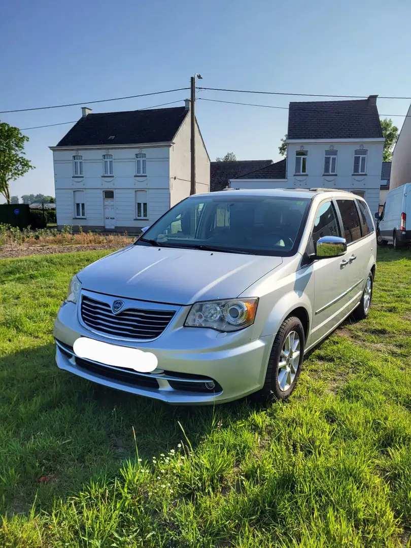 Lancia Voyager 2.8 CRDi - 2
