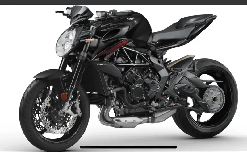 MV Agusta Brutale - foto 8