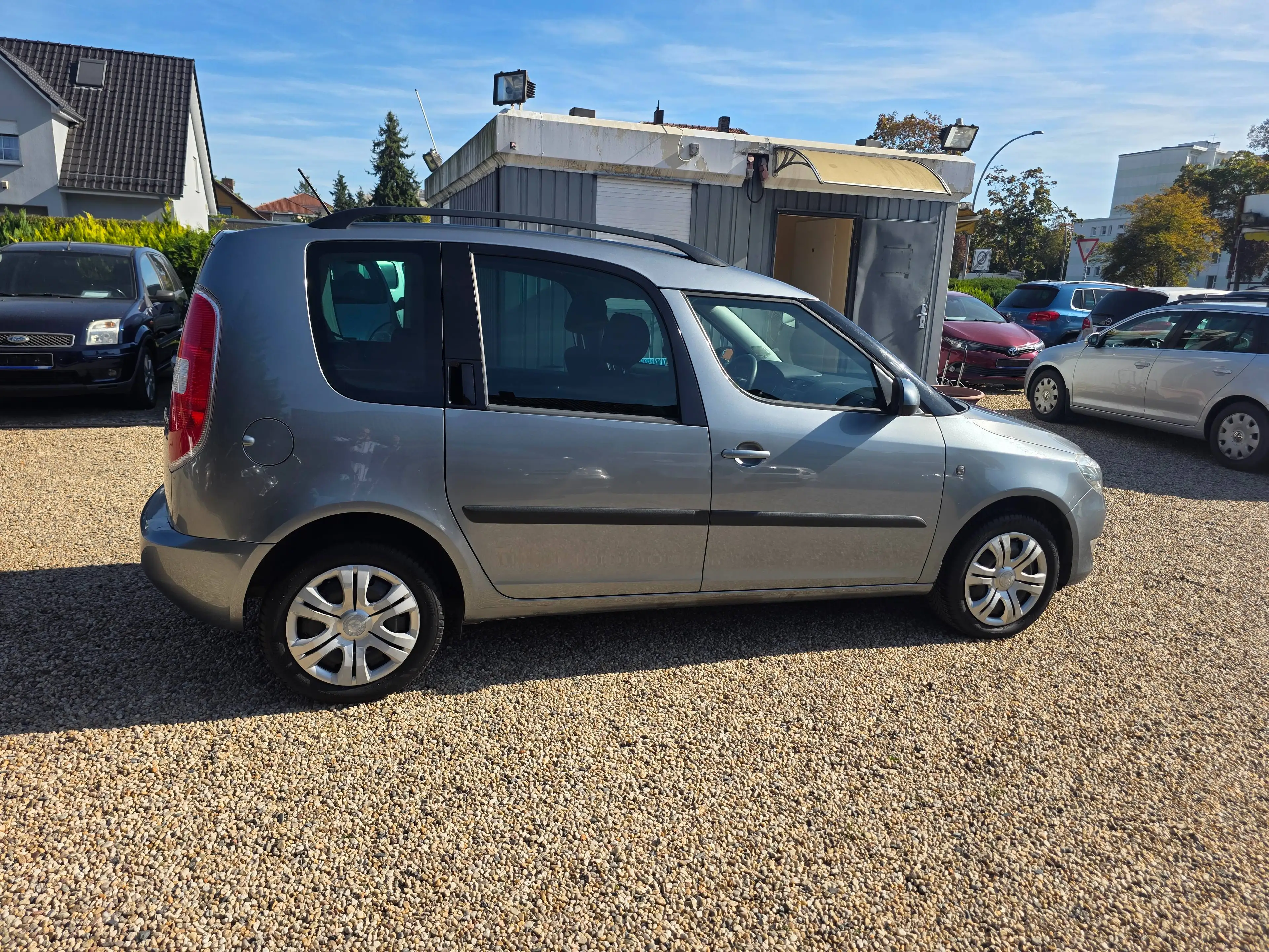 Skoda Roomster Roomster 1.2 TSI*Autom.*AHK*PDC*Sitzh.*TÜV- NEU* — photo 6