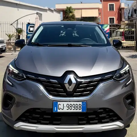 Renault Captur Renault Captur Plug-in Hybrid E-Tech Intens 160 Cv