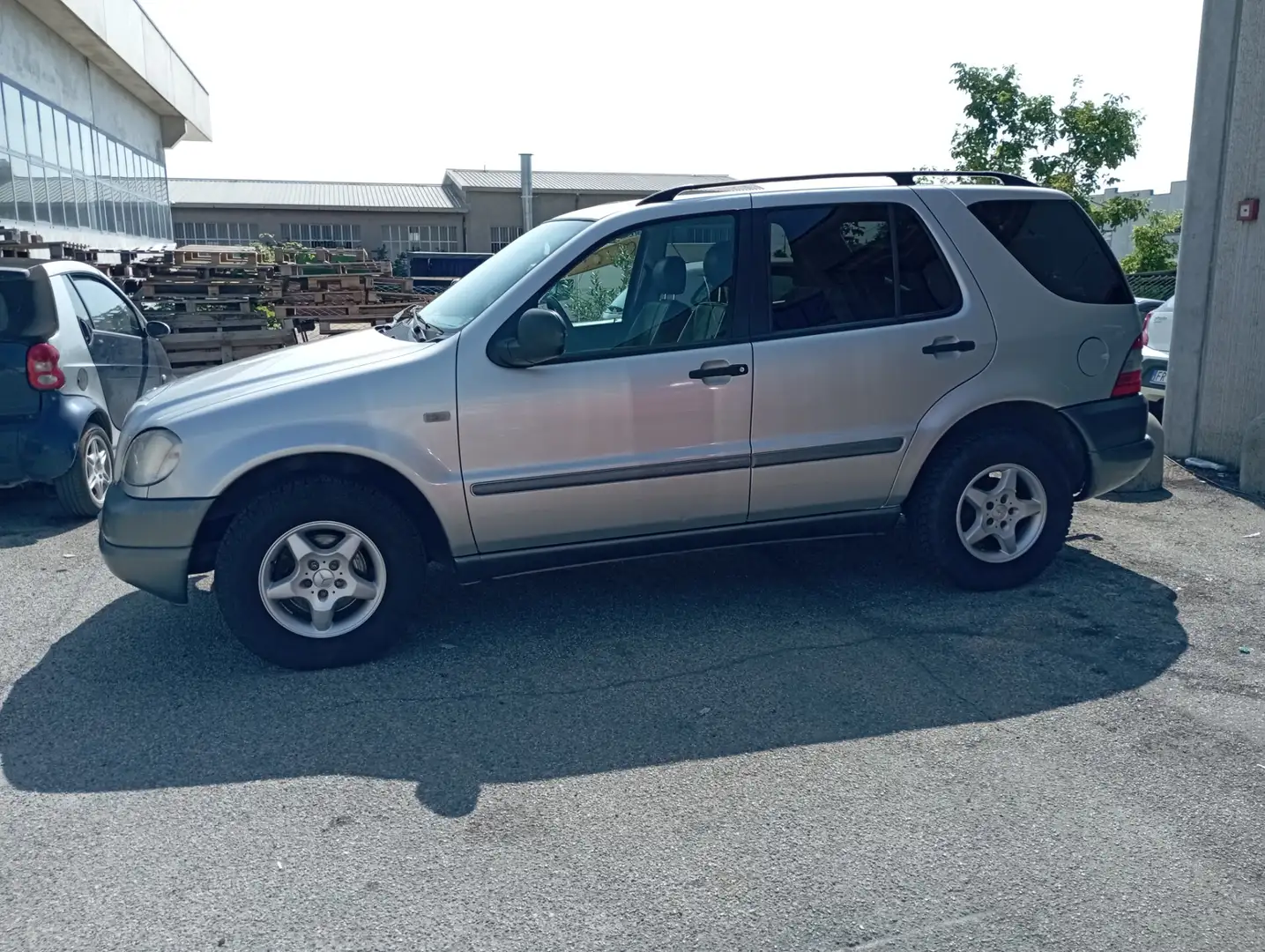 Mercedes-Benz ML 270 7 POSTI Srebrny - 2