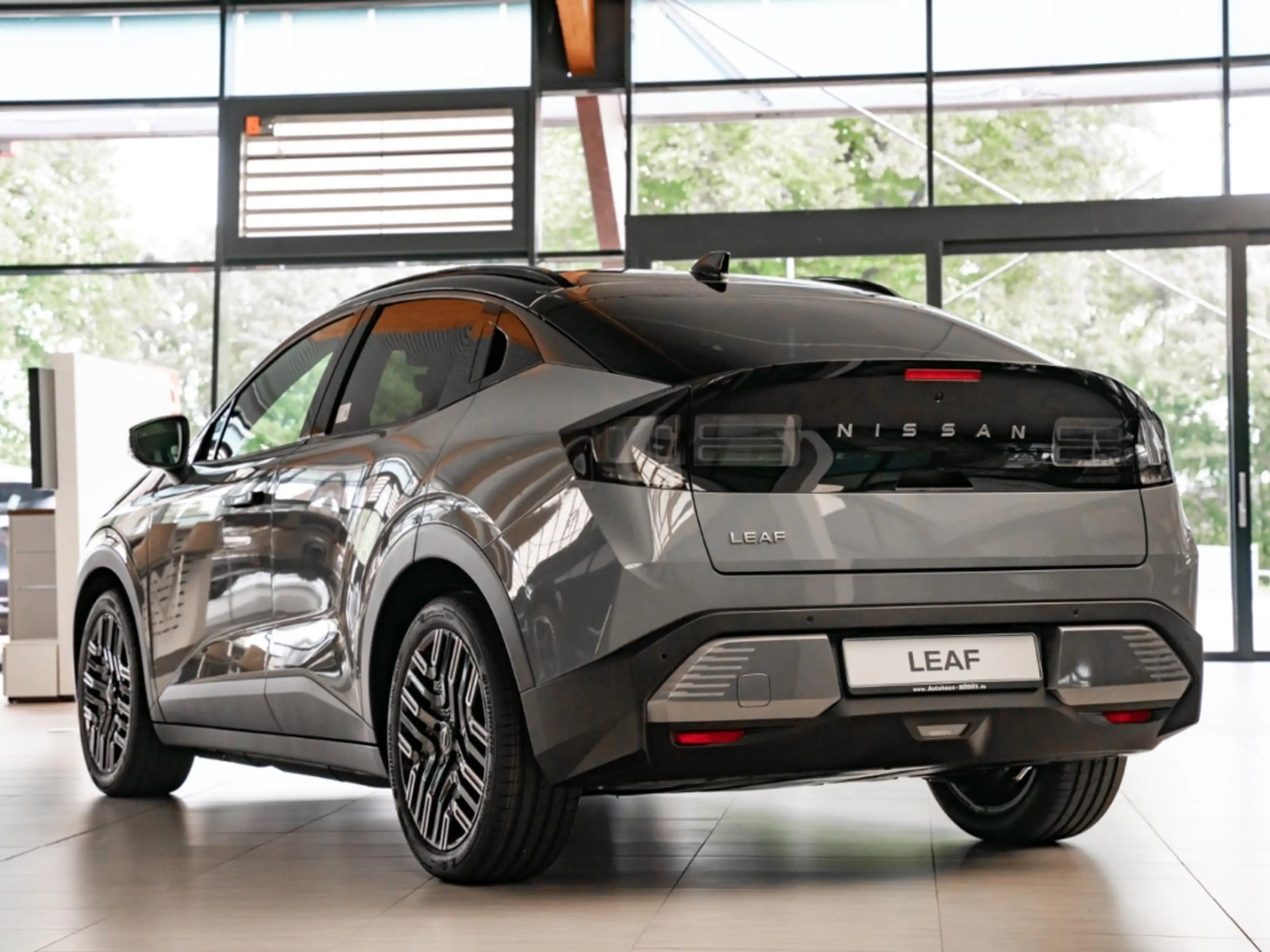 Nissan Leaf Evolve V2L Navi Sitzheizung Around-View Wärmepumpe — photo 3
