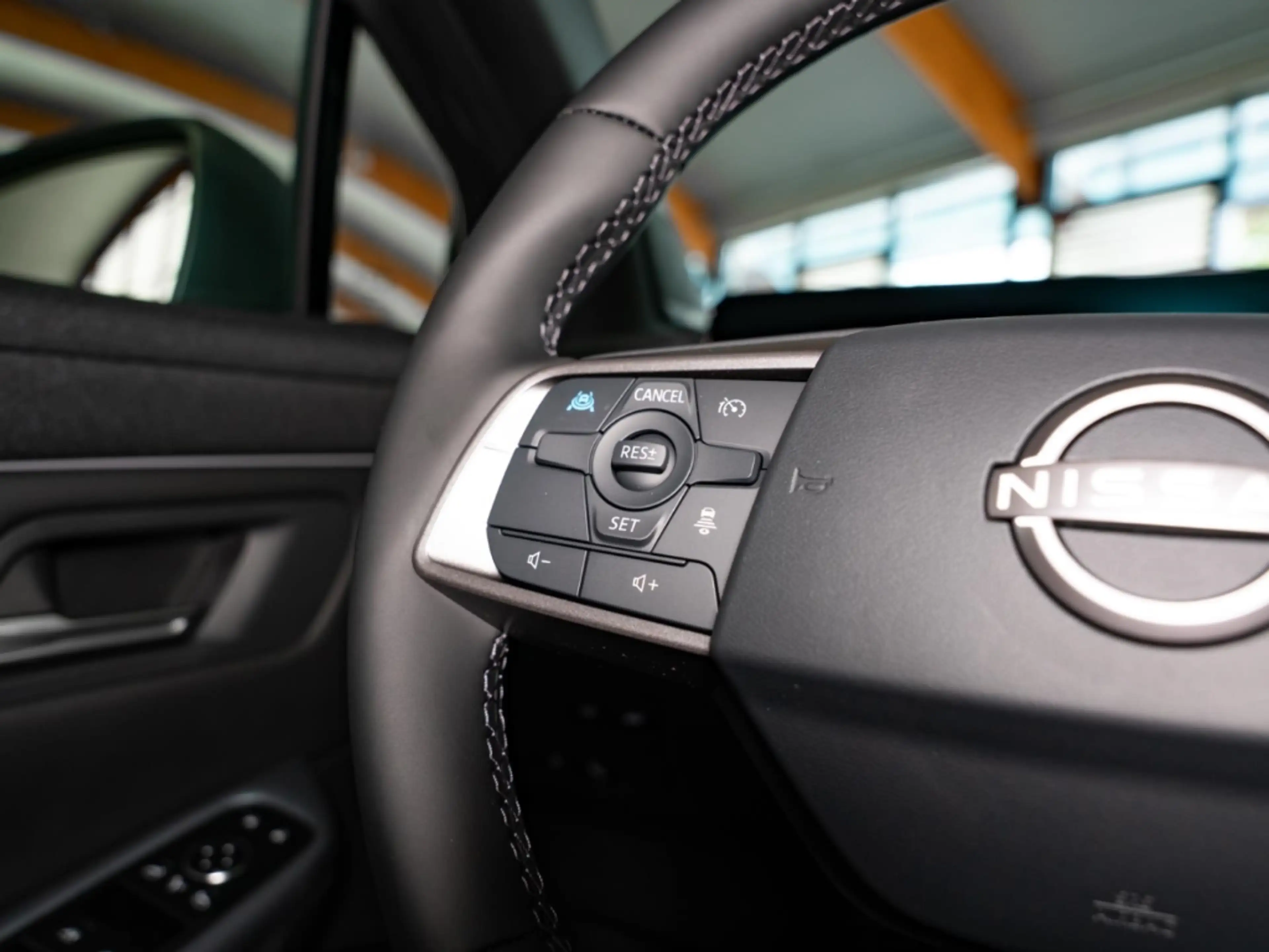Nissan Leaf Evolve V2L Navi Sitzheizung Around-View Wärmepumpe — photo 15