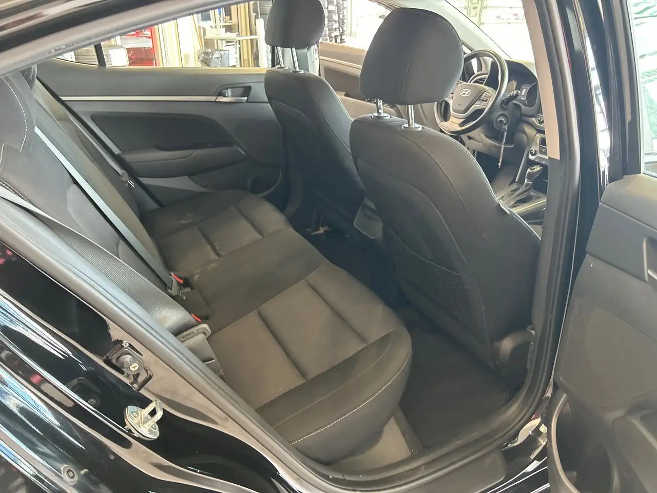 Hyundai ELANTRA снимка Hyundai ELANTRA