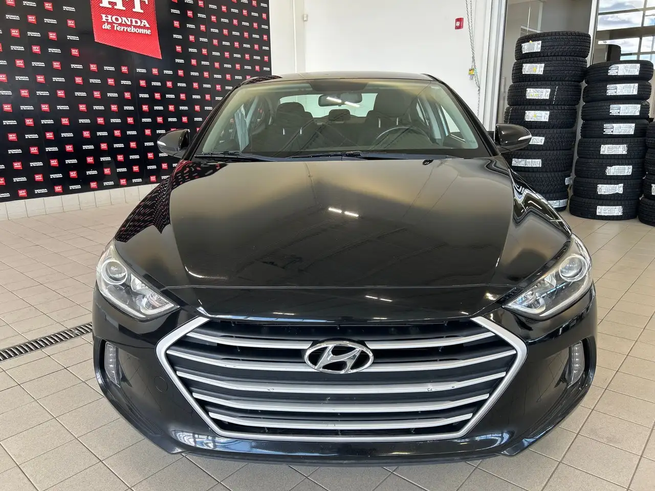 Hyundai ELANTRA снимка Hyundai ELANTRA